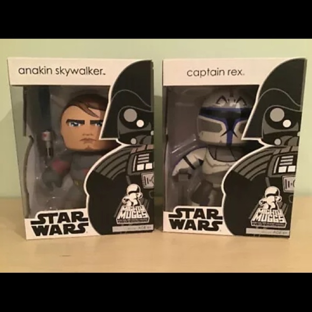 LOT OF 2 STAR WARS FIGURES ANAKIN SKYWALKER CAPTAIN REX